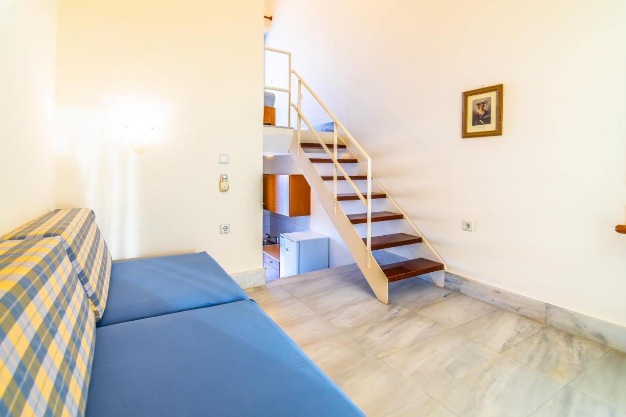 Orestis Hotel Sea View Apartments 斯塔罗斯 外观 照片